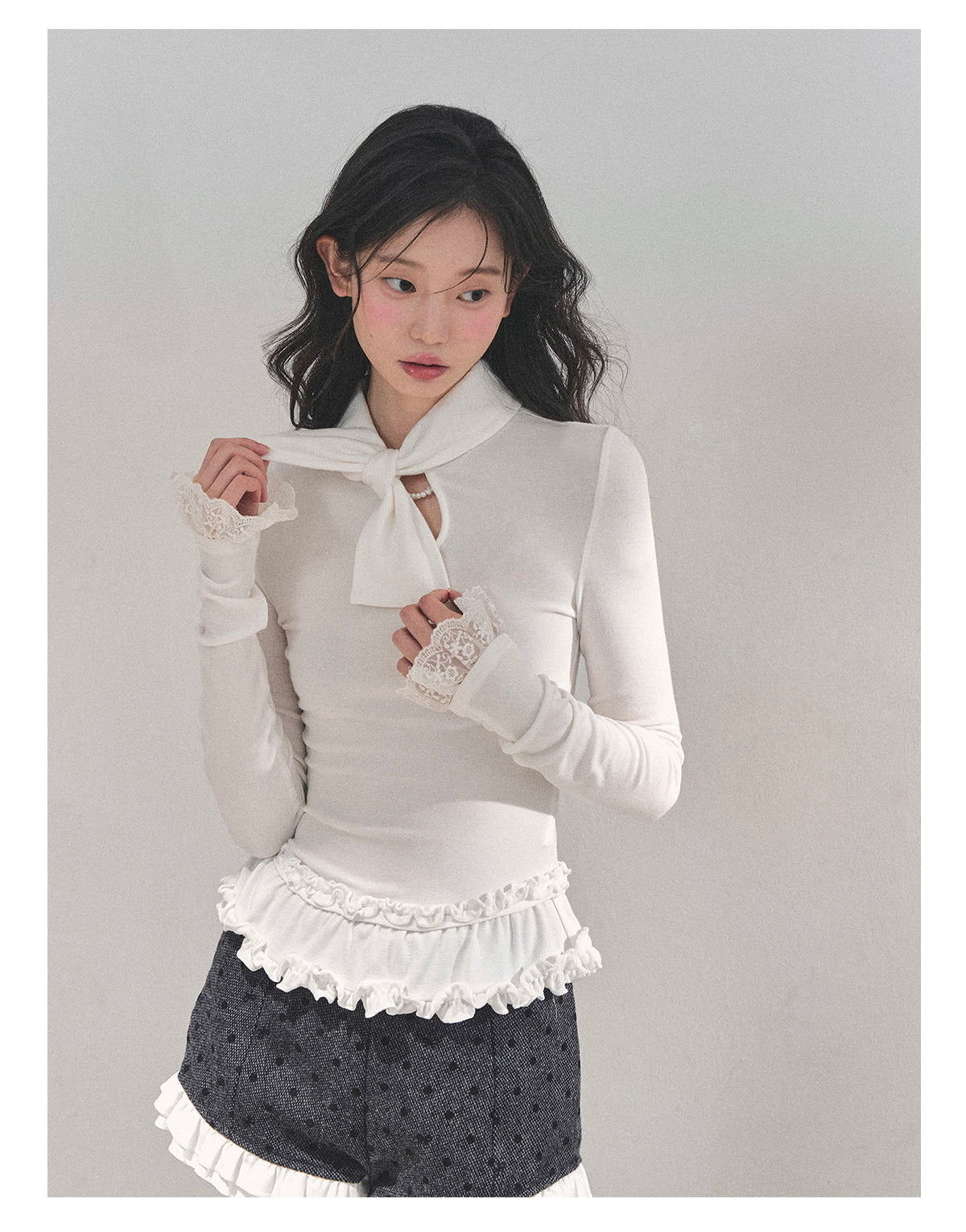 ShaoYeYan She Shatters Moonlight Ruffle Lace T-Shirt