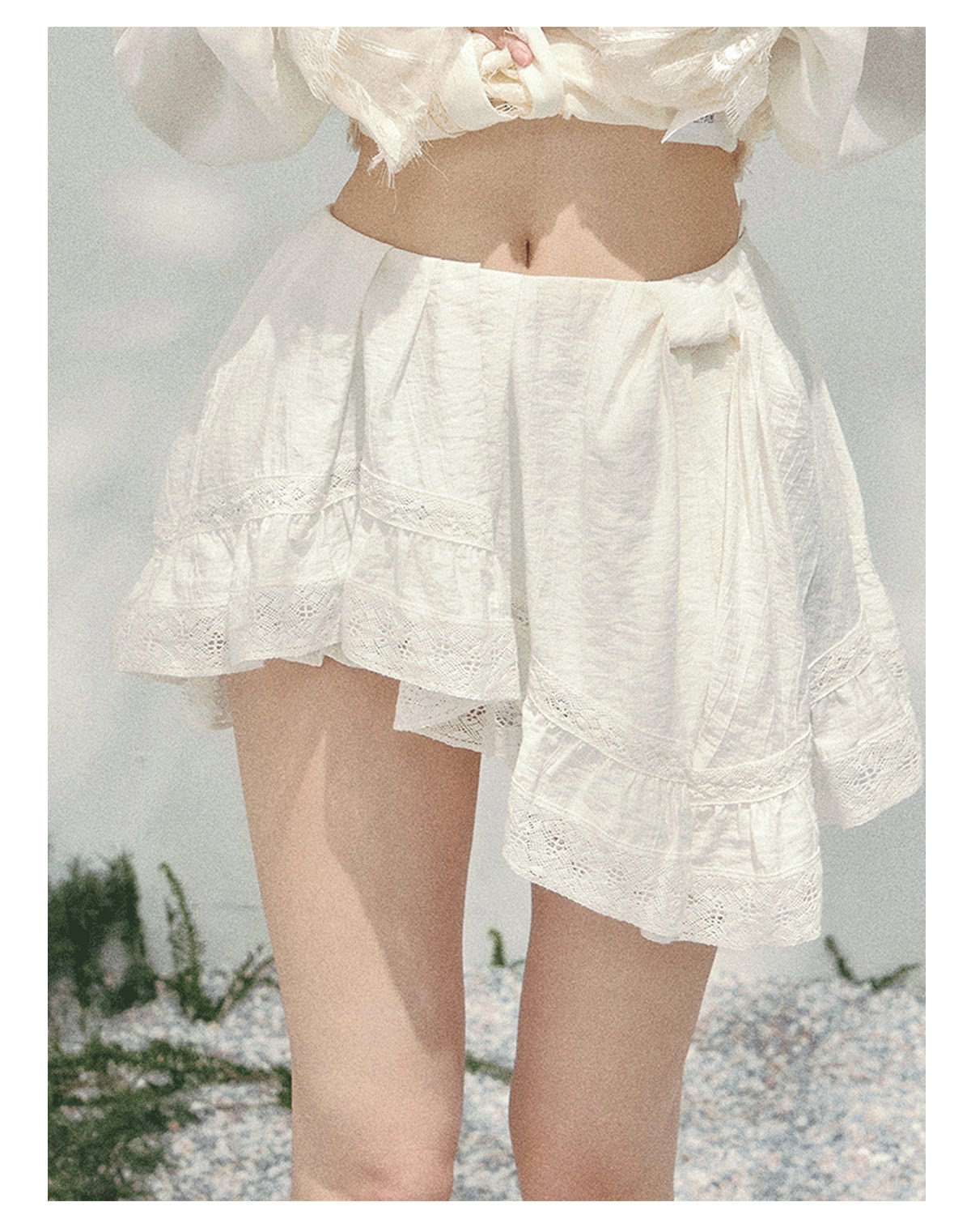 ShaoYeYan Aomalm Moonlight Ripple Asymmetric French Lace Skirt
