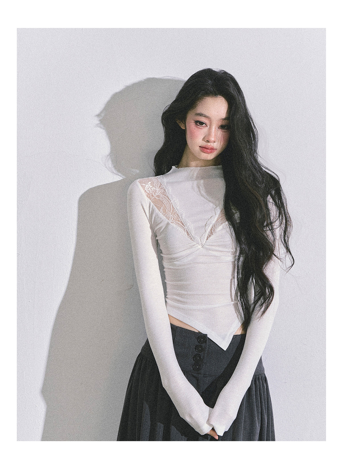 ShaoYeYan Showa Era Heiress Long Sleeve Lace Knit Crop Top