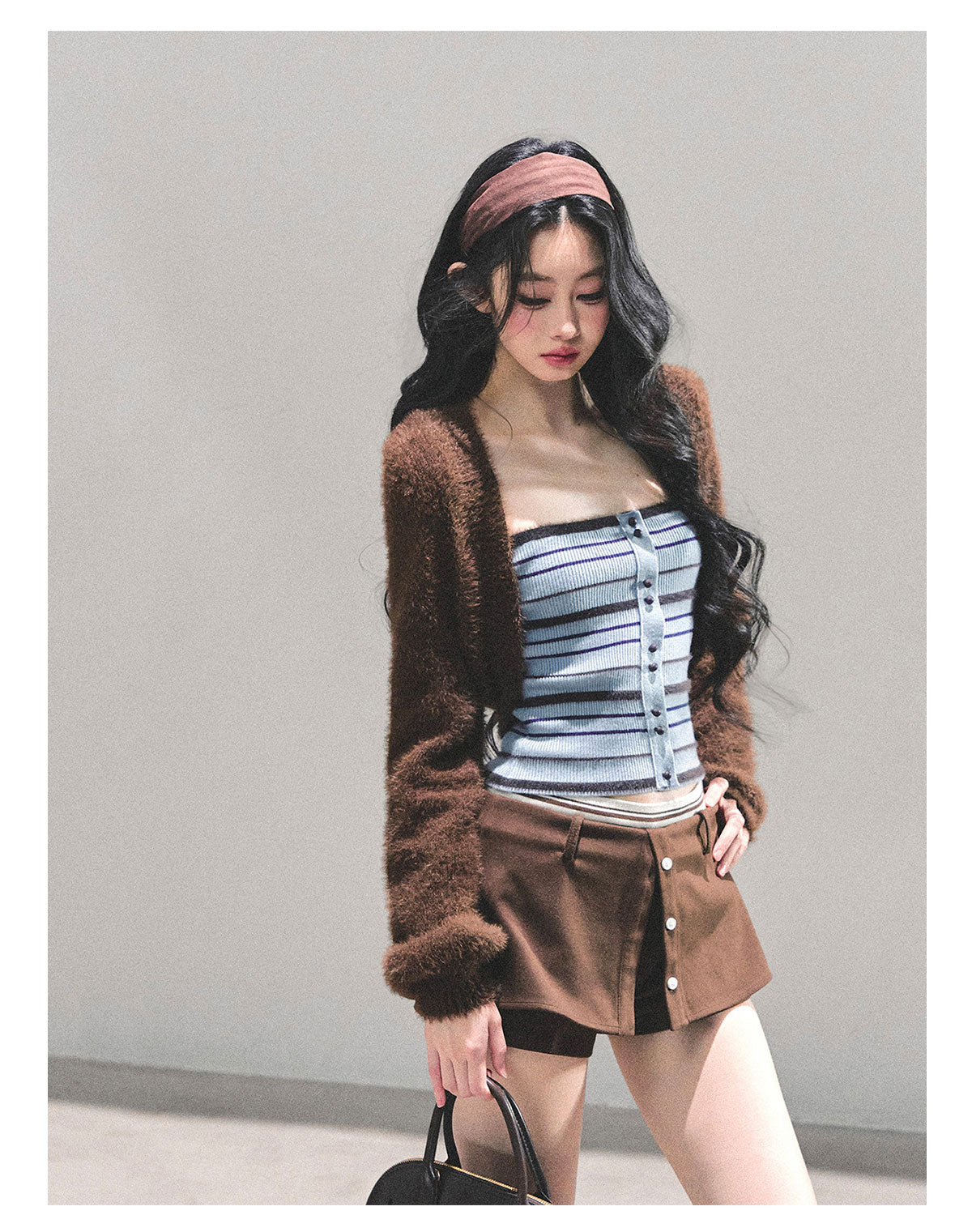 ShaoYeYan Untitled Blue Off-Shoulder Striped T-Shirt