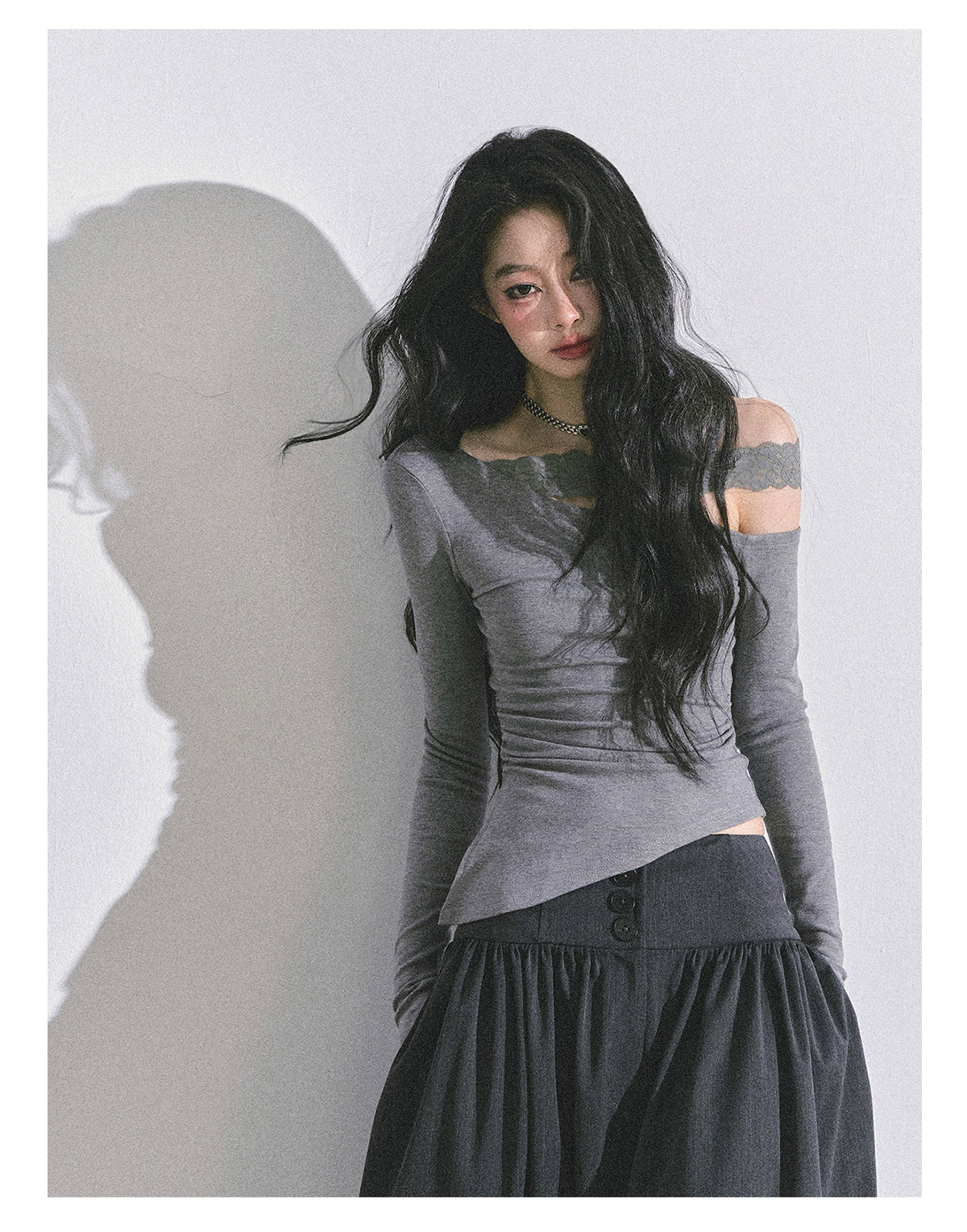 ShaoYeYan Tiny Waist Basic Long Sleeve Off-Shoulder Lace Top