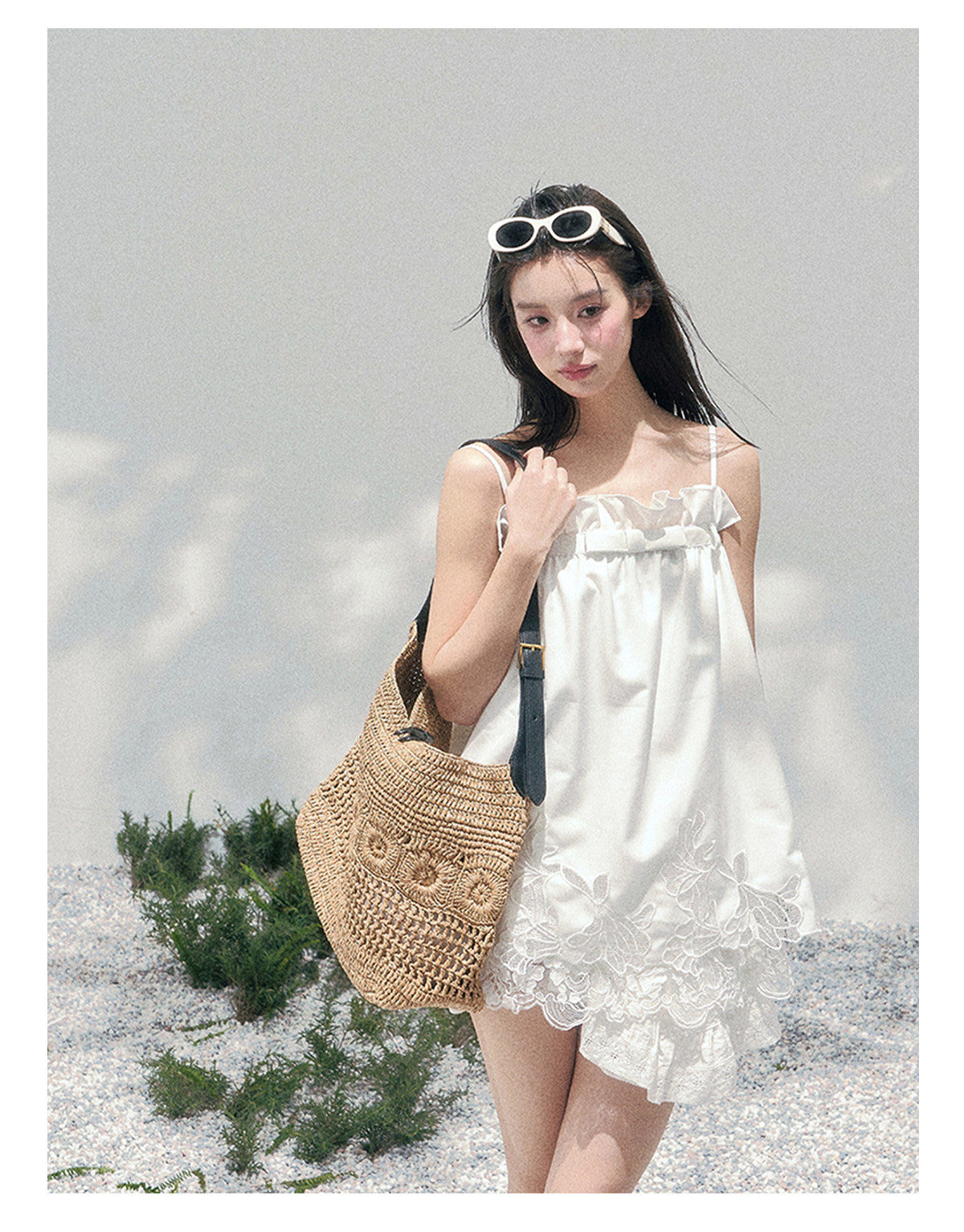 ShaoYeYan Aomalm Summer Like a Bouquet Off-Shoulder French Lace Cami