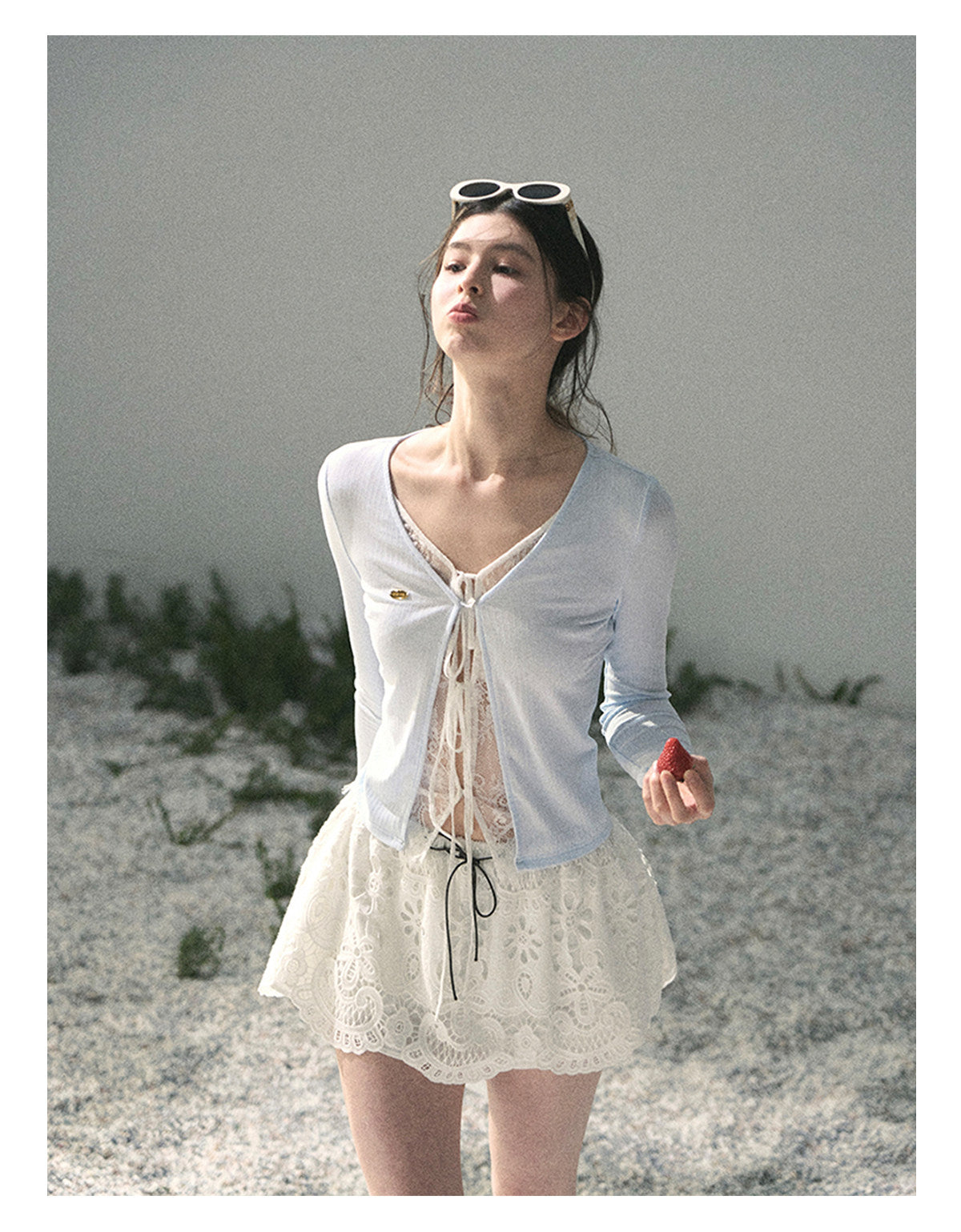 ShaoYeYan Aomalm Dreams Born in Cracks Fake Two-Layer Korean Lace Top