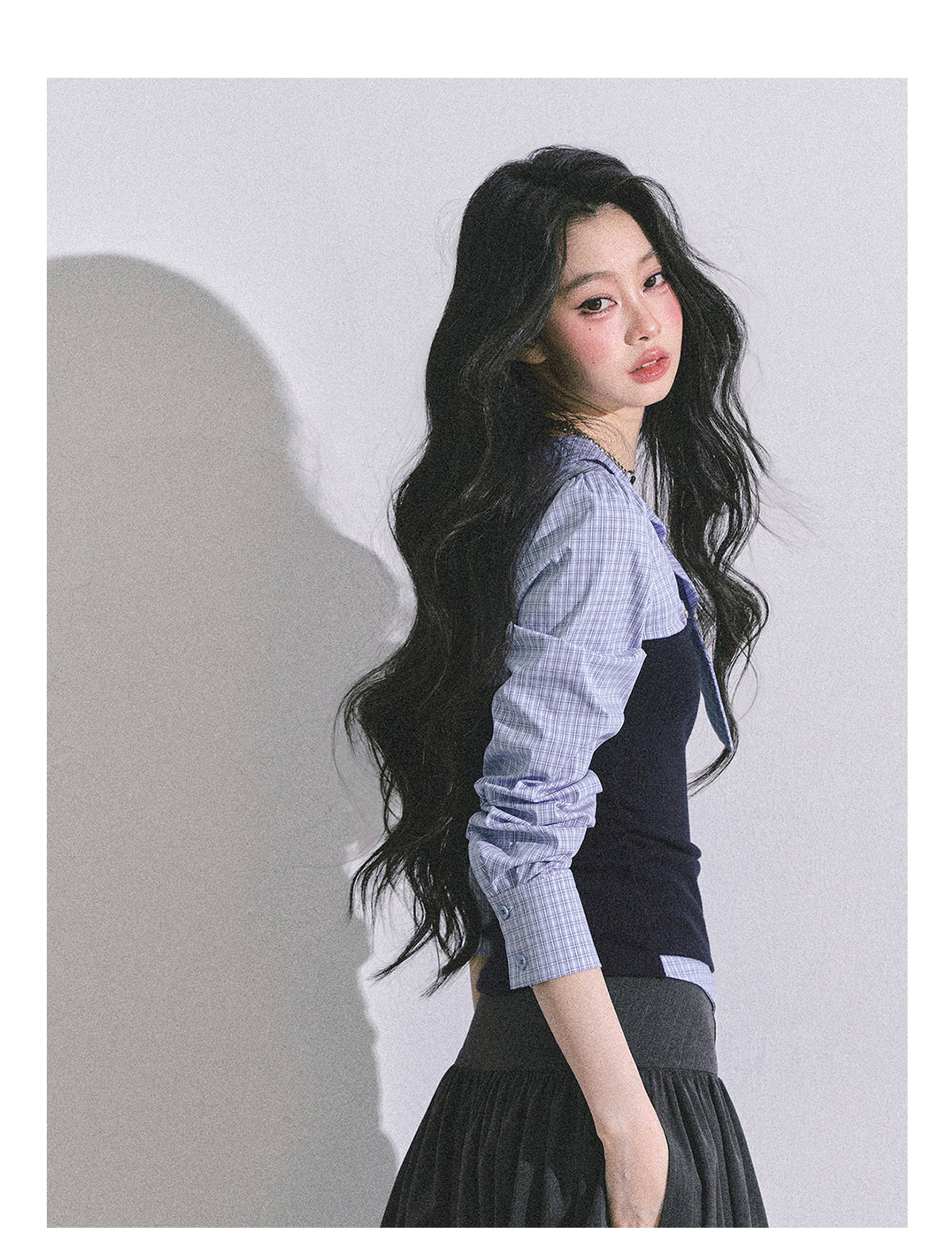 ShaoYeYan Fake Two-Piece Off-Shoulder Plaid T-Shirt