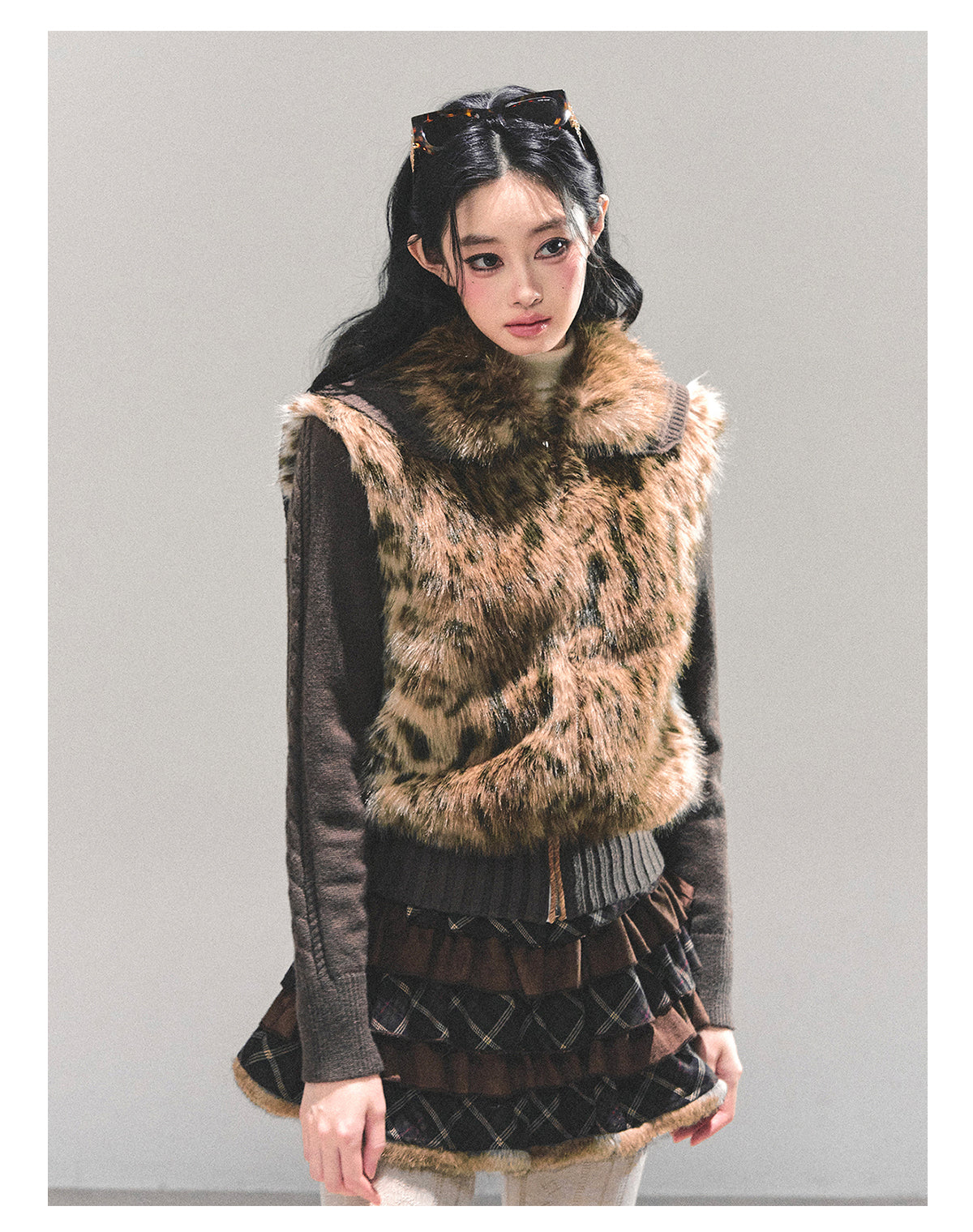 ShaoYeYan She Walks Through Wilderness Fake Two-Layer Coat