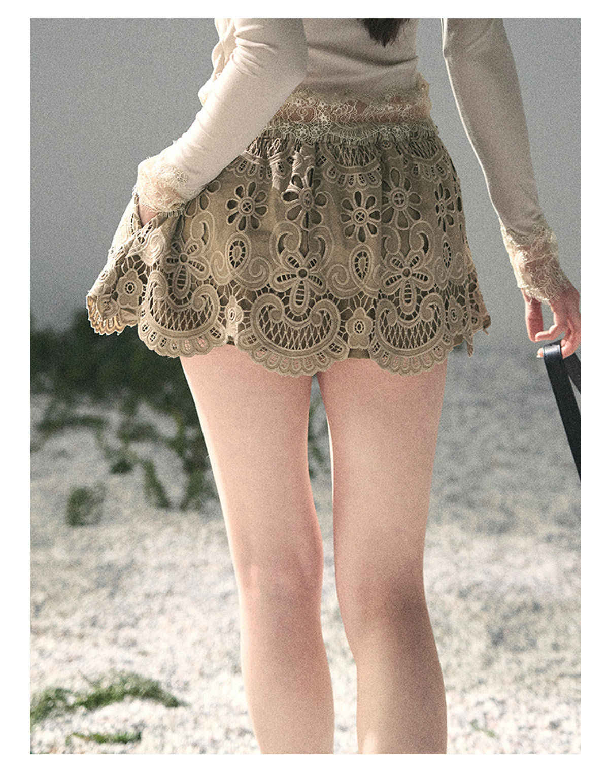 ShaoYeYan Aomalm Drunk in Your Embrace French Floral Hollow Skirt
