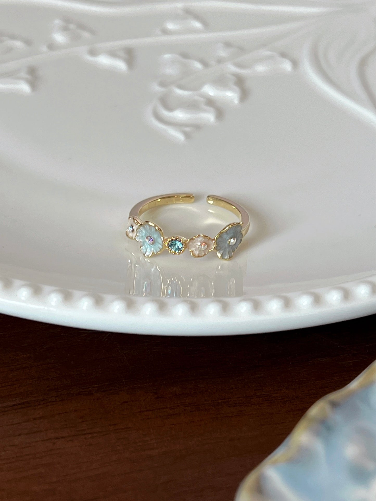 VIGVOG 2024 Enamel & Shell Ring Collection