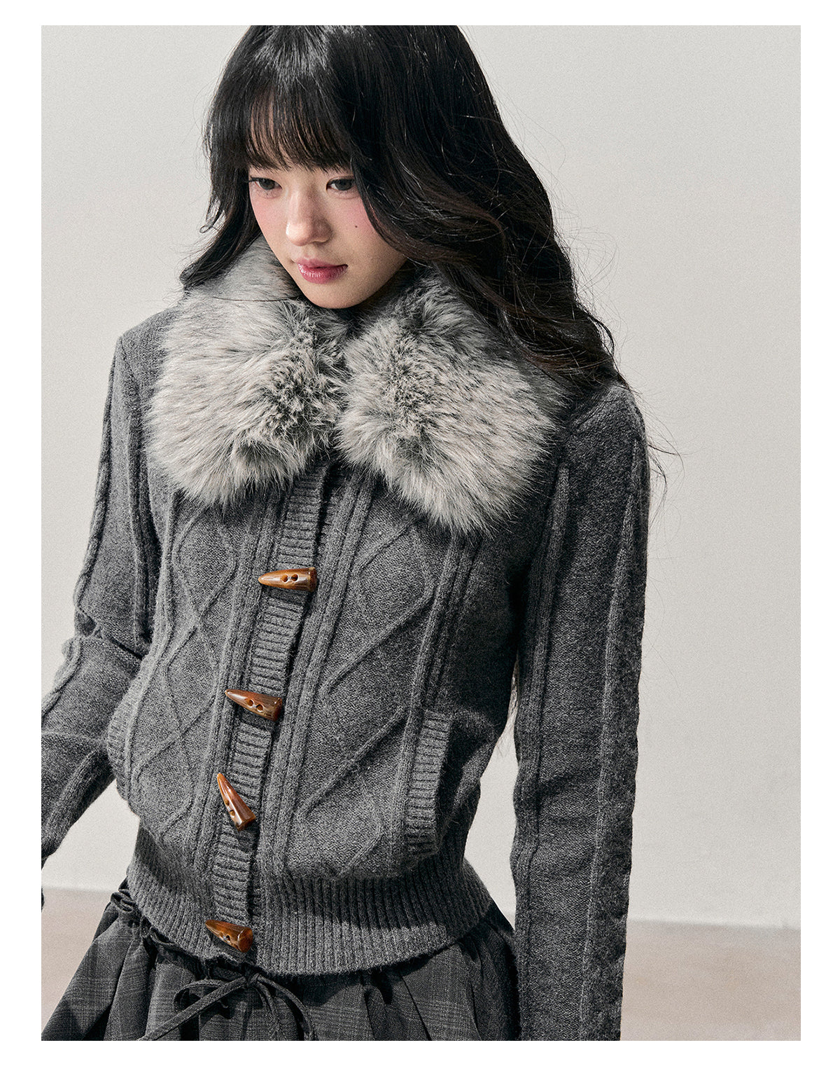 ShaoYeYan Aomalm She Turns Into Mist Cable Knit Toggle Sweater