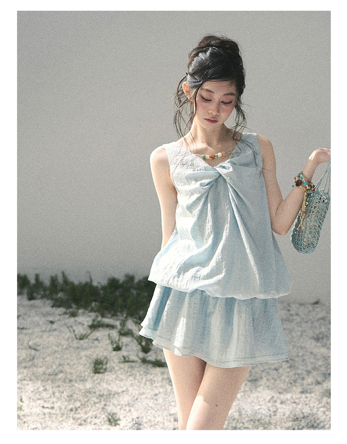 ShaoYeYan Aomalm Grass Blades Curl Softly French V-Neck Twist Dress
