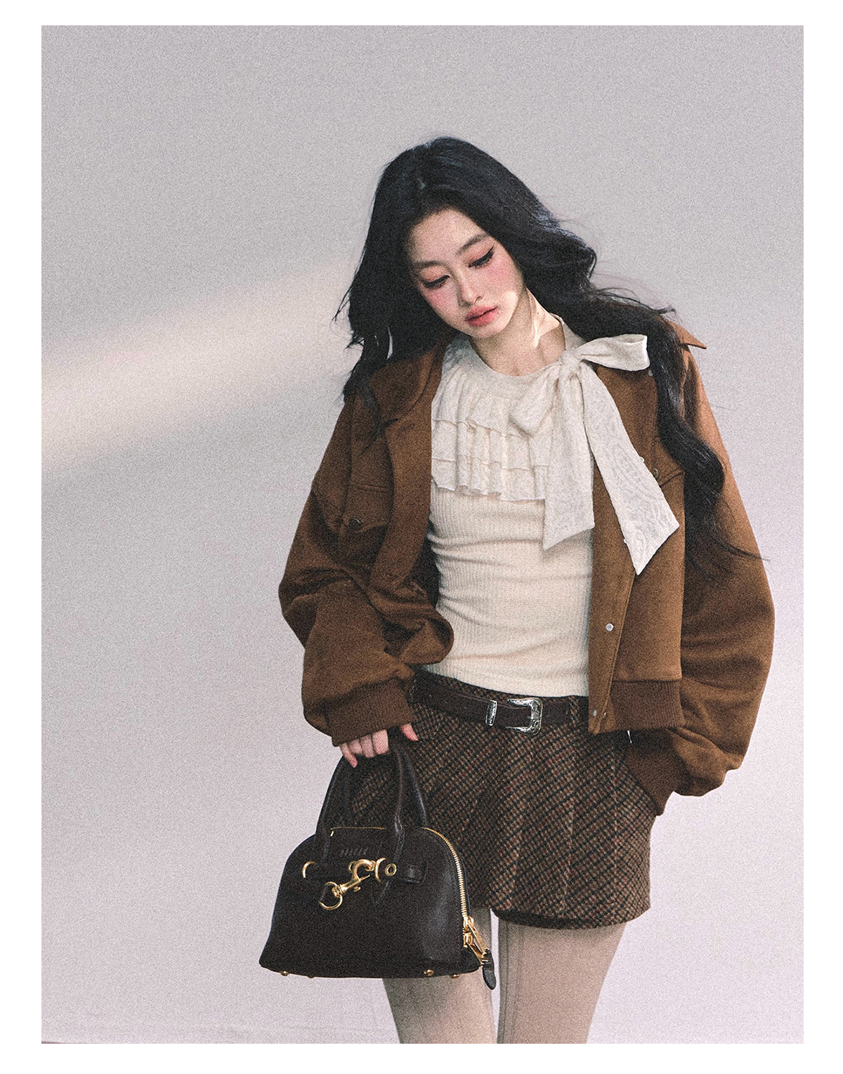 ShaoYeYan White Moonlight Fake Two-Layer French Lace Trim T-Shirt