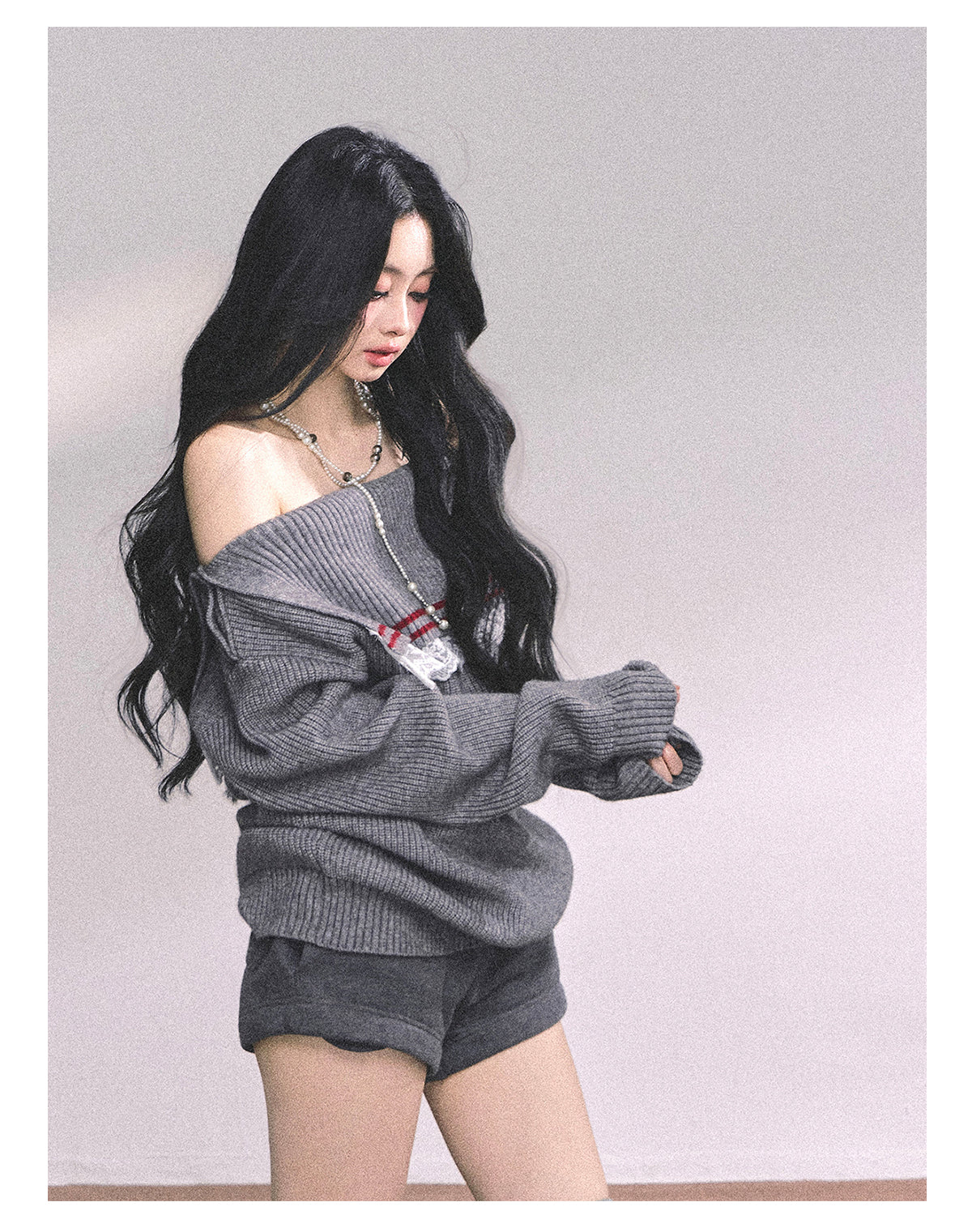 ShaoYeYan British Wit American Academia Lace Off-Shoulder Sweater