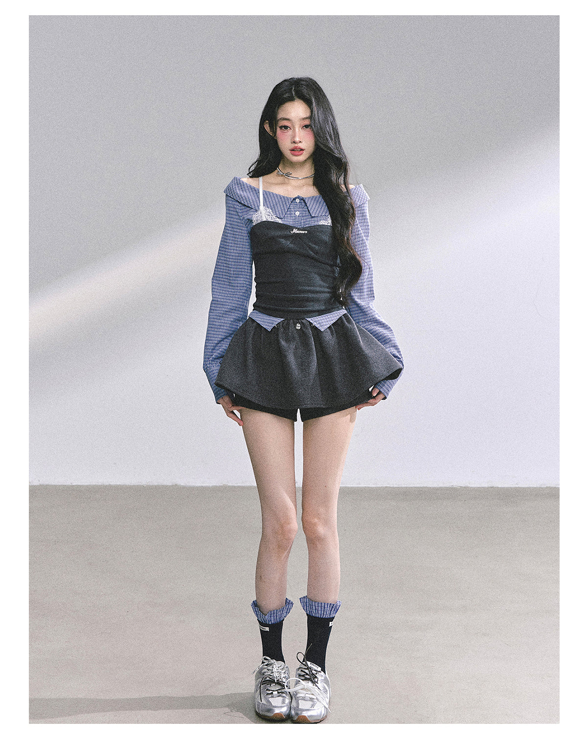 SHAOYEYAN Off-Shoulder Mock Layer Plaid Slimming Tee