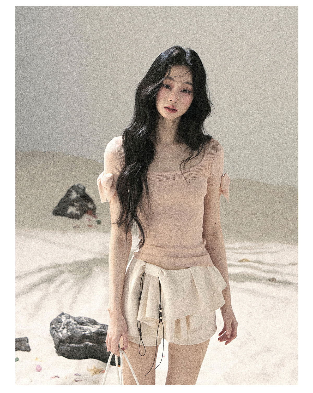 ShaoYeYan Aomalm Gentle Tide Shoulder-Fitted Hollow Crop Top