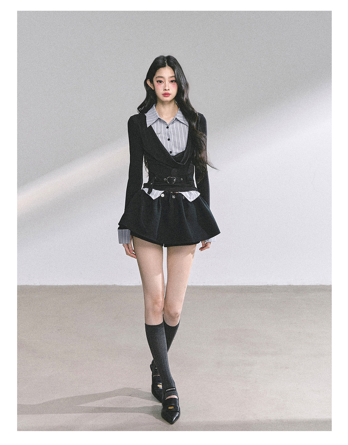 SHAOYEYAN Mock Two-Layer Waist-Defining Striped Tee