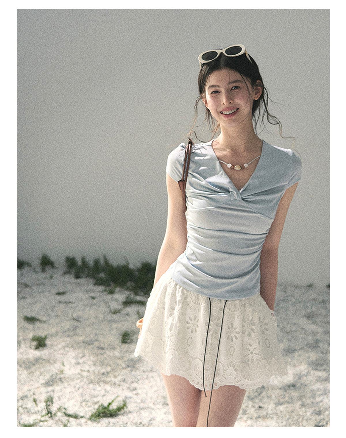 ShaoYeYan Aomalm Spring Shirt Light as Gauze Slim Fit V-Neck Tee