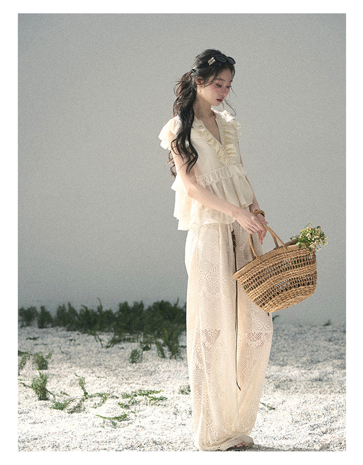ShaoYeYan Aomalm Sunlight Falls on Heart French Ruffle Lace Blouse