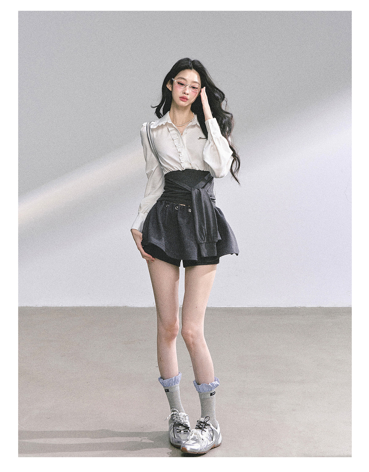 SHAOYEYAN French Inspired Ruffle Sleeve Blouse