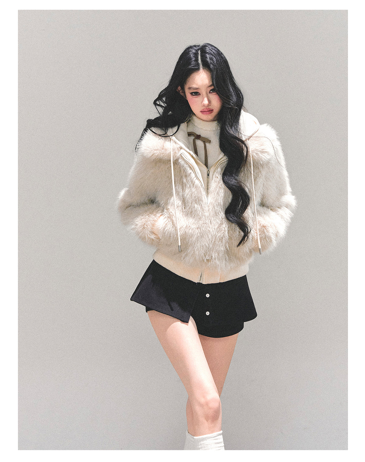 ShaoYeYan Only She Treads Through Snow Fake Two-Layer Hooded Coat