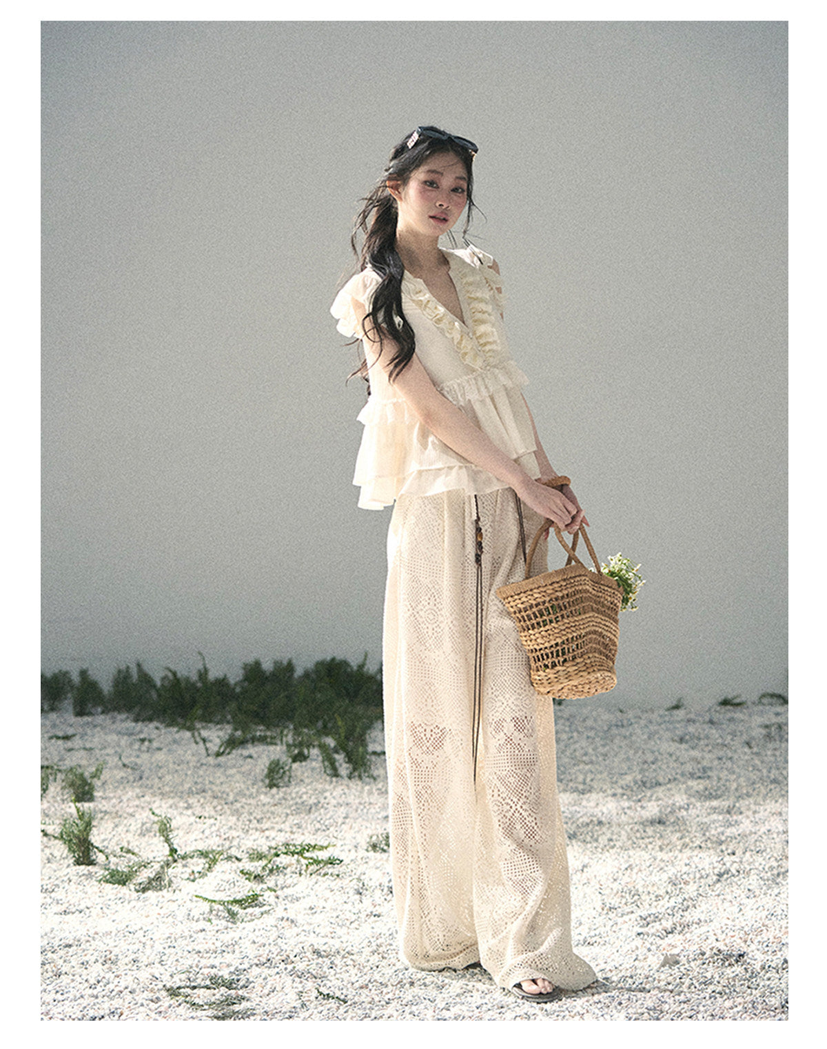 ShaoYeYan Aomalm Sunlight Falls on Heart French Ruffle Lace Blouse