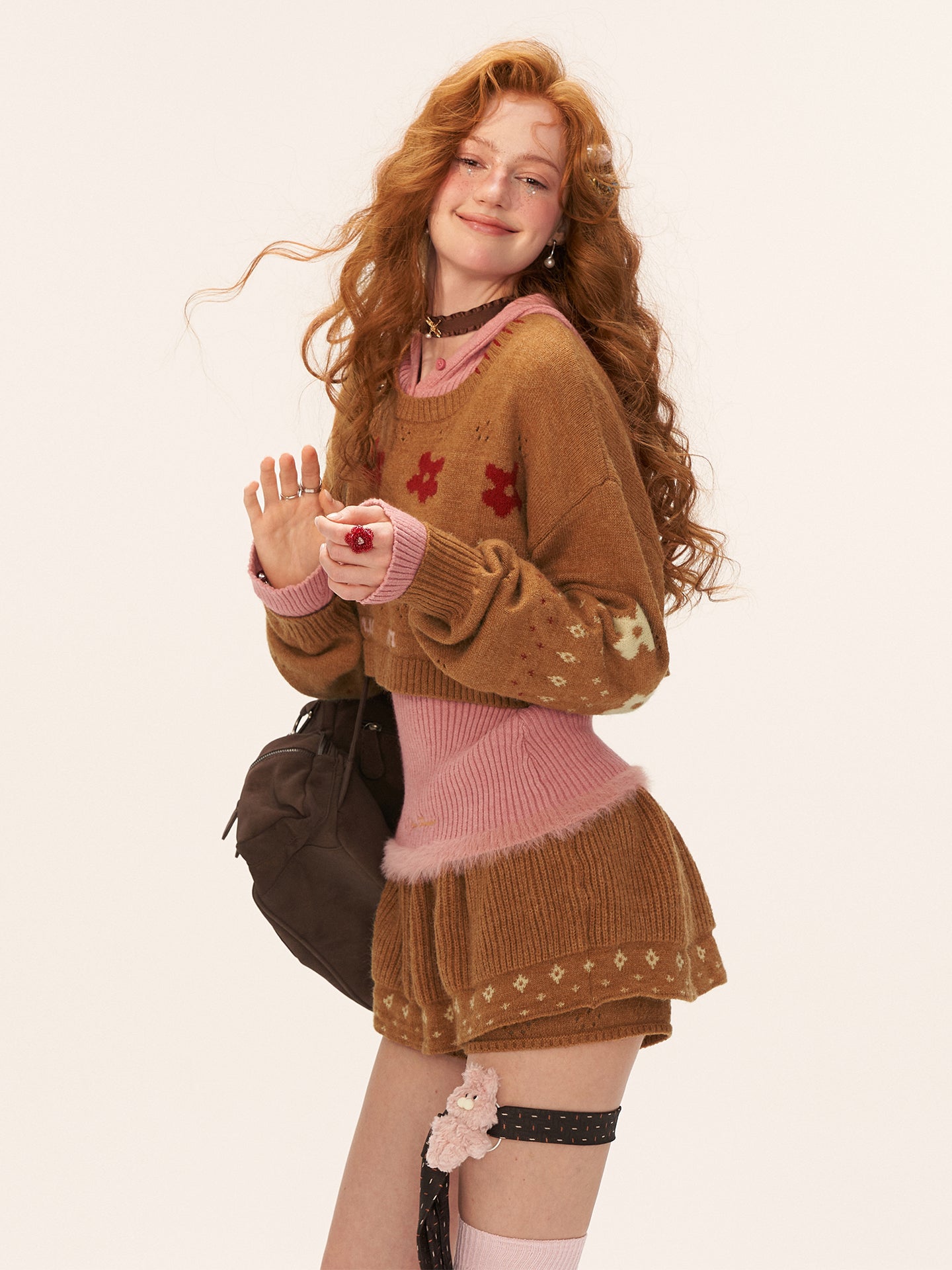 MAMC Star Flower Jacquard Round Neck Cropped Sweater