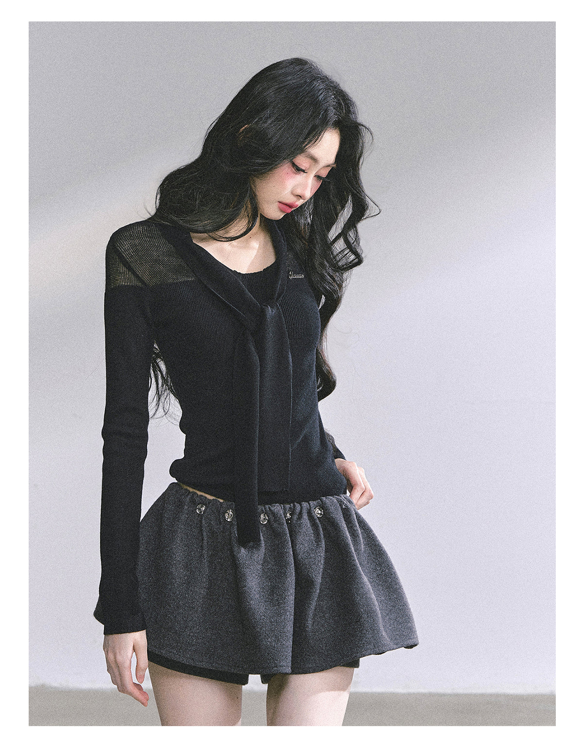 SHAOYEYAN Black Knitted Long Sleeve T-Shirt