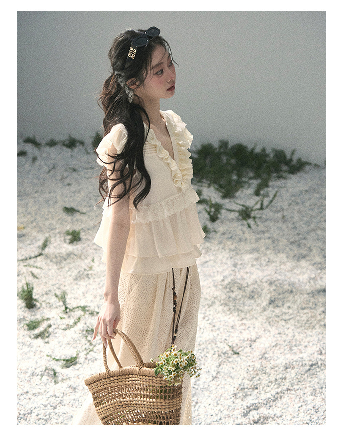 ShaoYeYan Aomalm Sunlight Falls on Heart French Ruffle Lace Blouse
