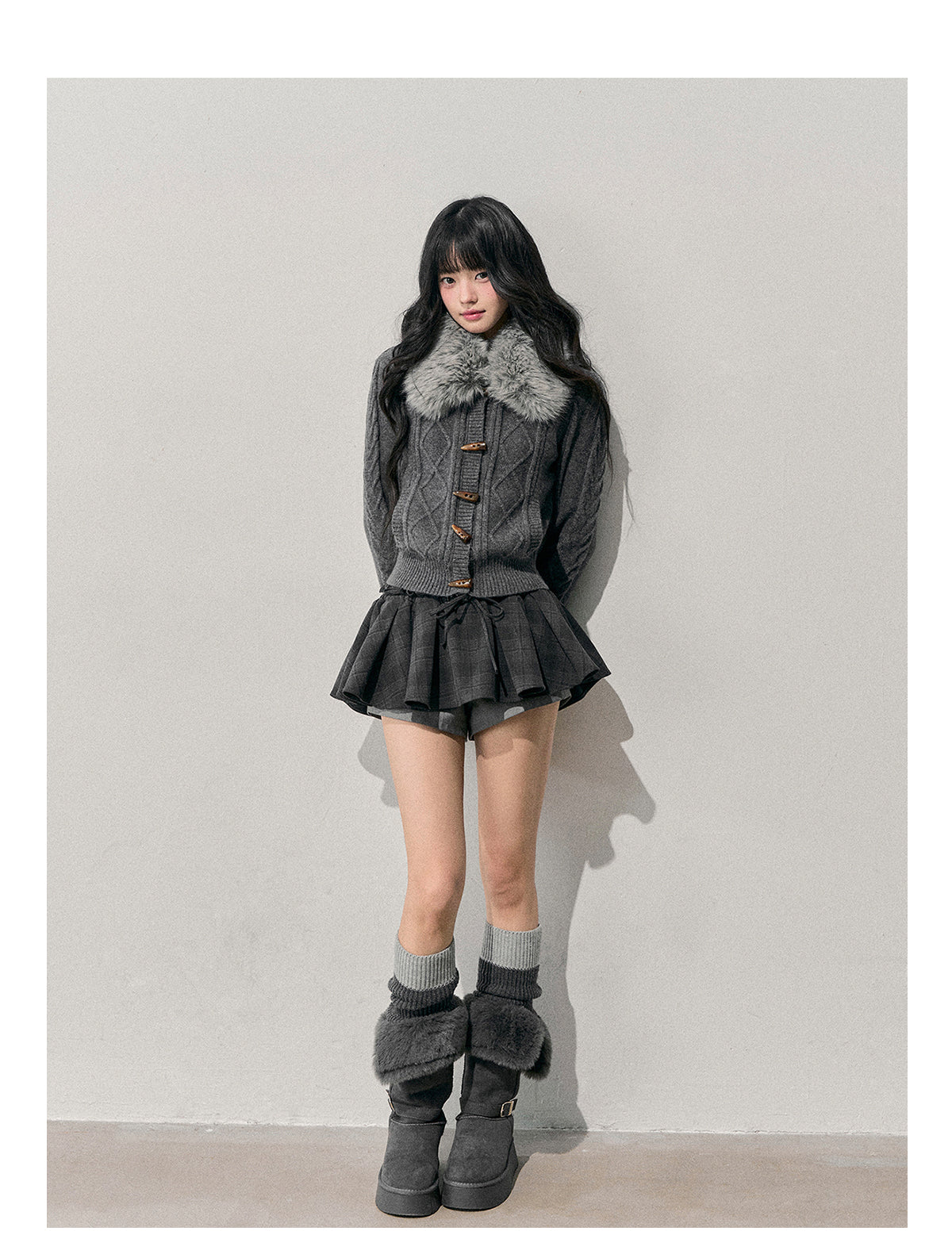 ShaoYeYan Aomalm She Turns Into Mist Cable Knit Toggle Sweater