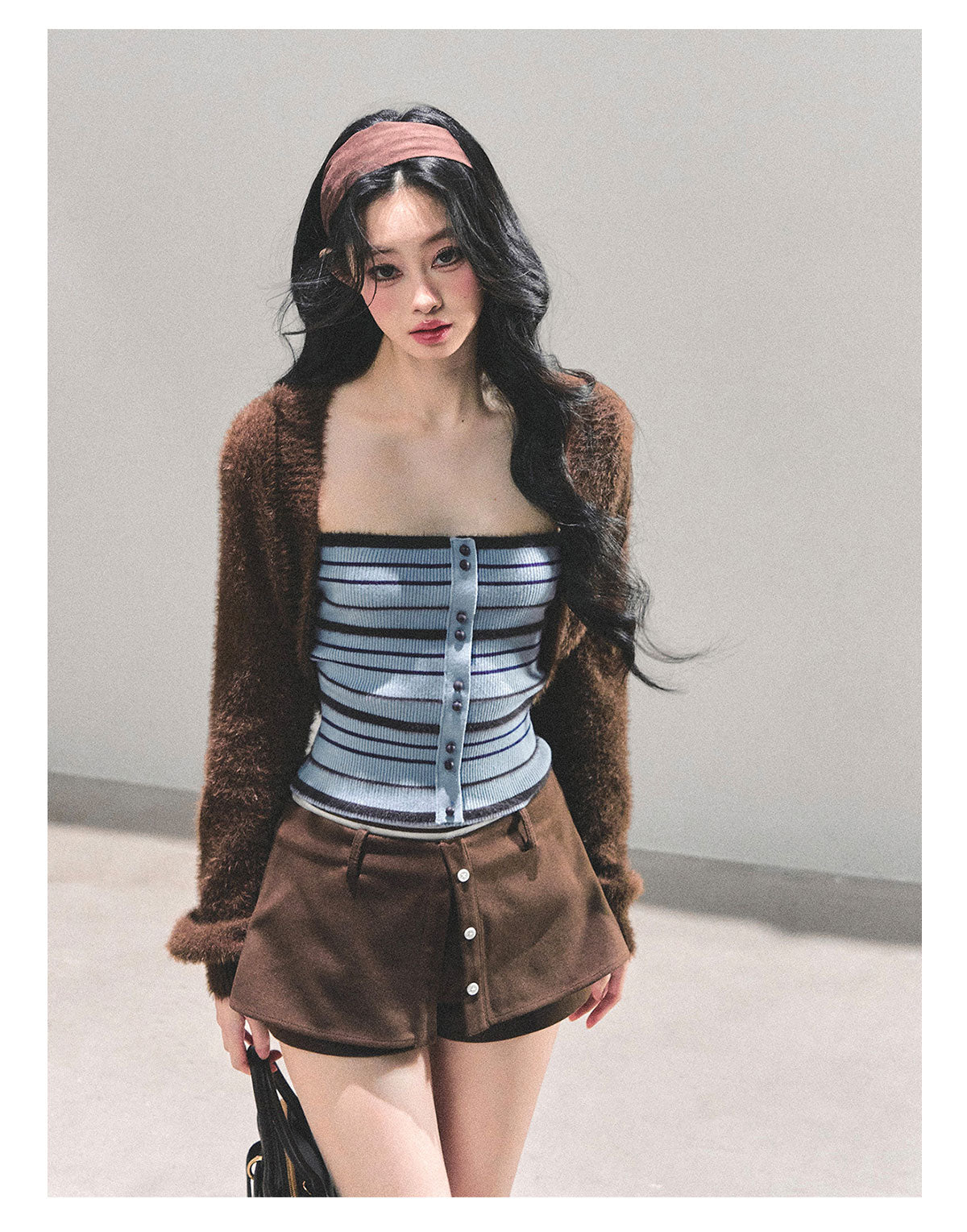 ShaoYeYan Untitled Blue Off-Shoulder Striped T-Shirt