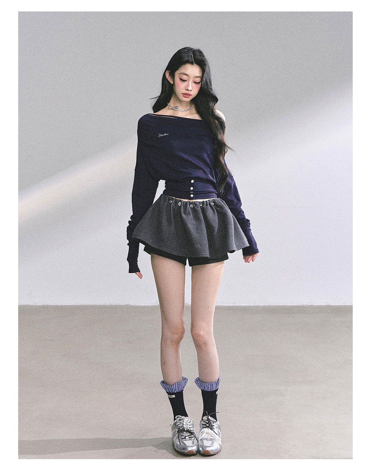 SHAOYEYAN Off-Shoulder Waist-Defining Long Sleeve Tee