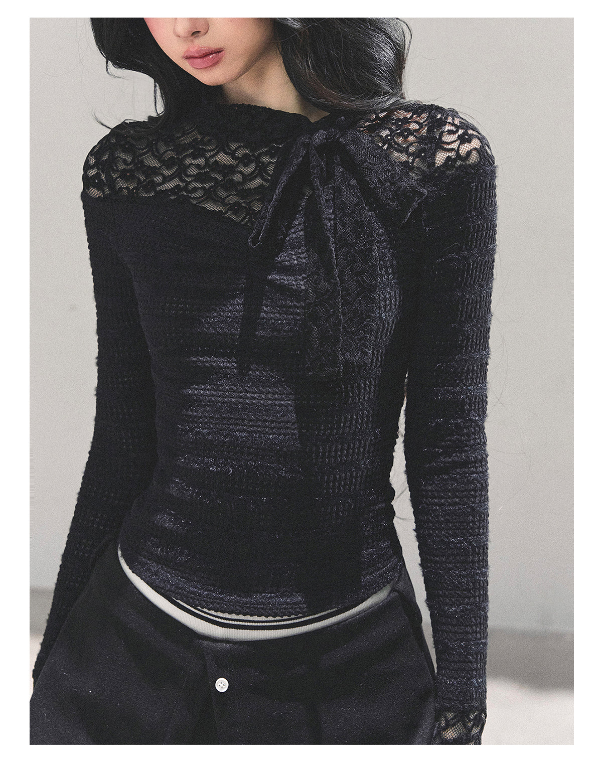 ShaoYeYan Black & White Long Sleeve Lace T-Shirt
