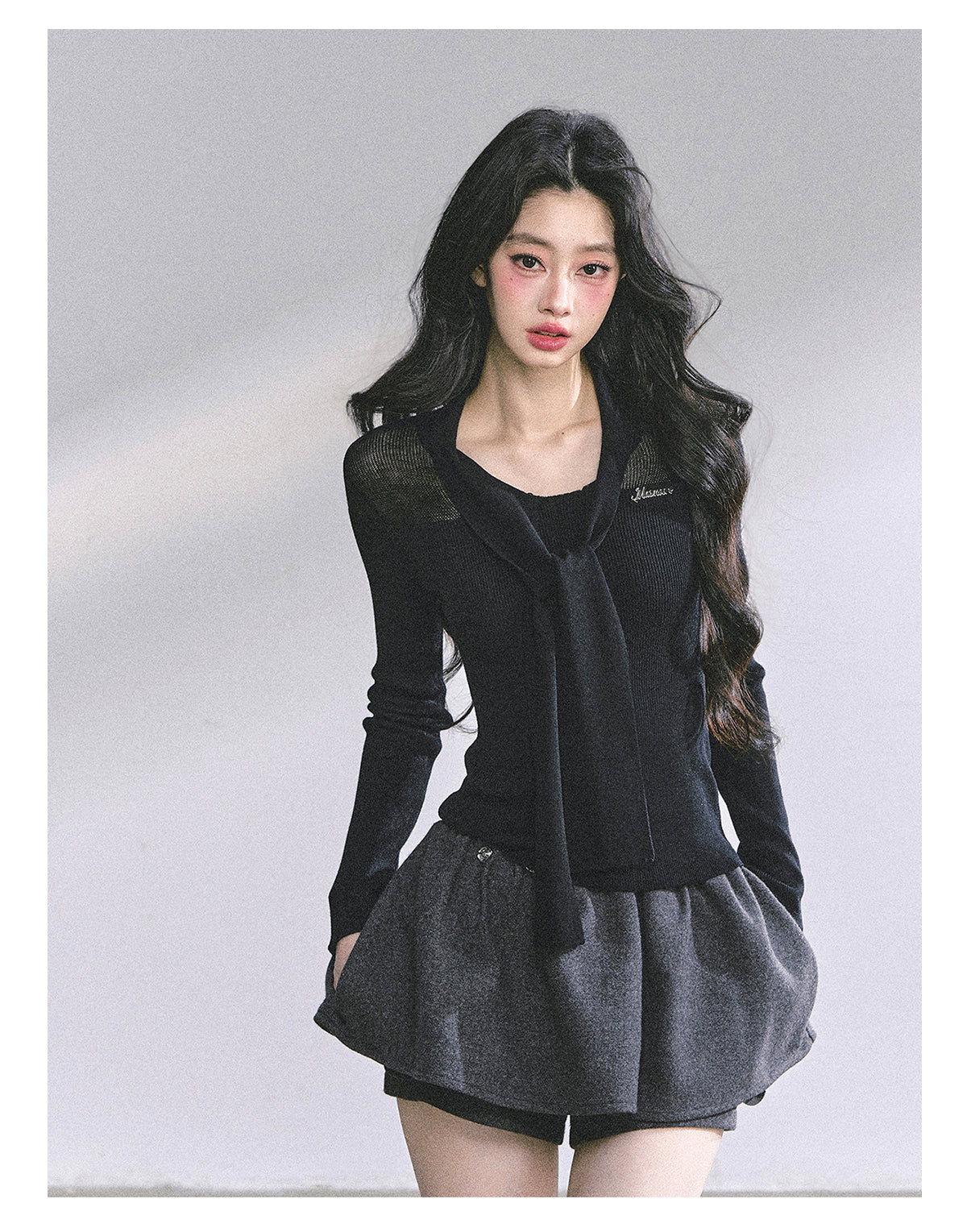 SHAOYEYAN Black Knitted Long Sleeve T-Shirt