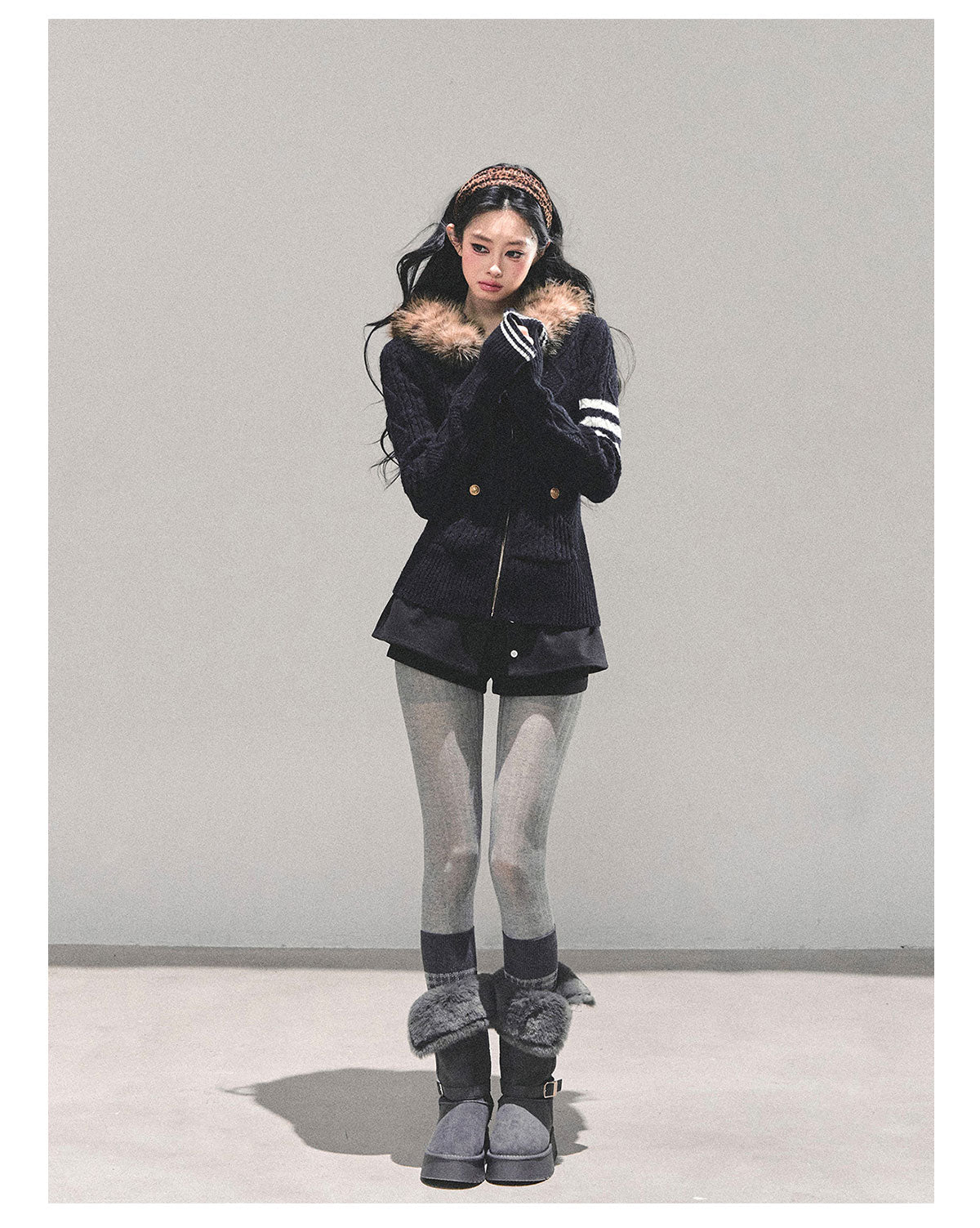 ShaoYeYan Only She Walked By Hooded Sweater