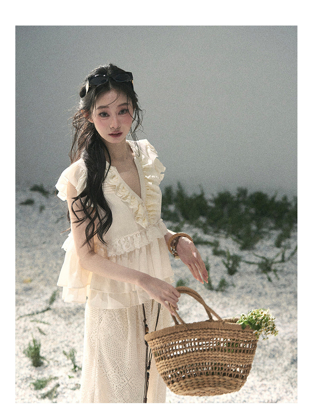 ShaoYeYan Aomalm Sunlight Falls on Heart French Ruffle Lace Blouse