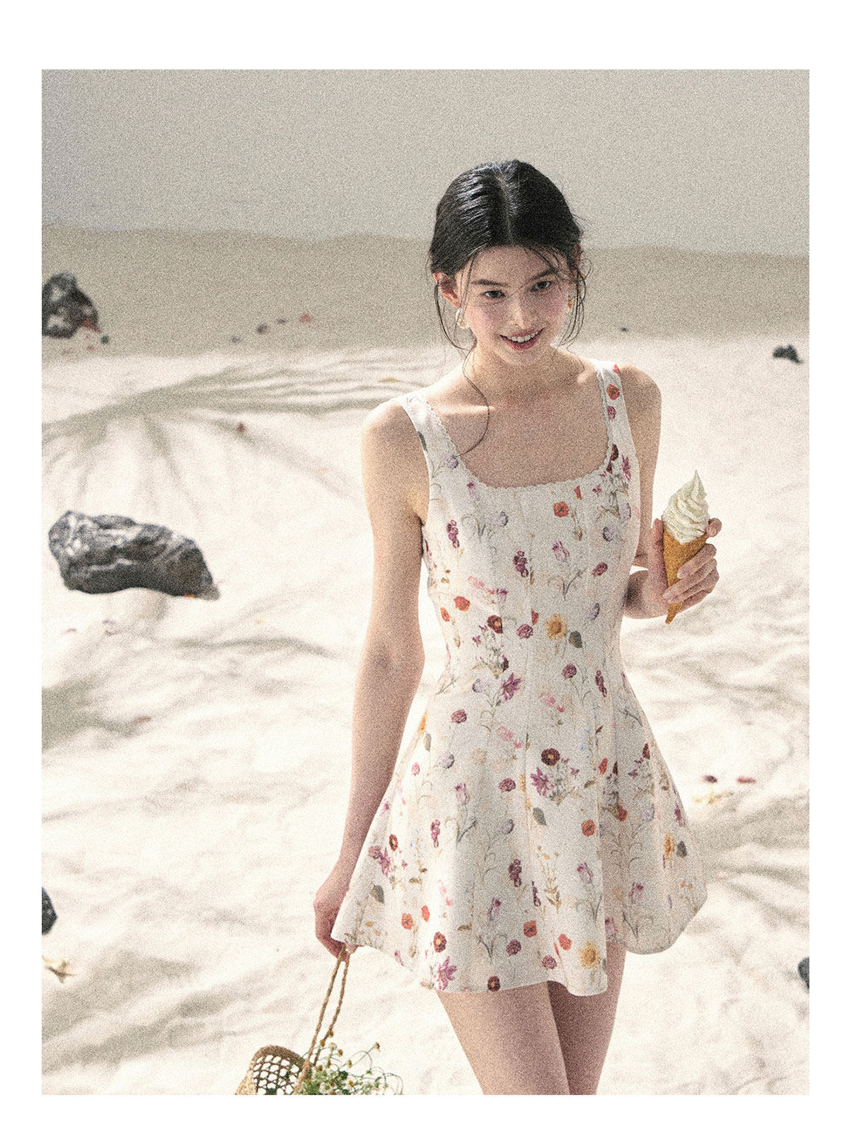 ShaoYeYan Aomalm Chamomile Summer French Lace Floral Strap Dress