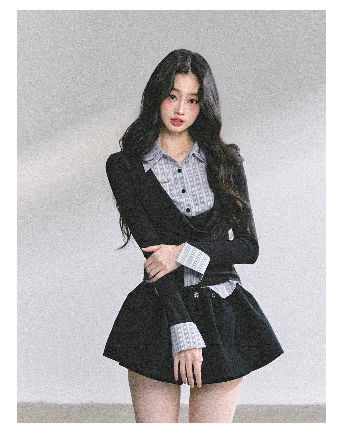 SHAOYEYAN Mock Two-Layer Waist-Defining Striped Tee