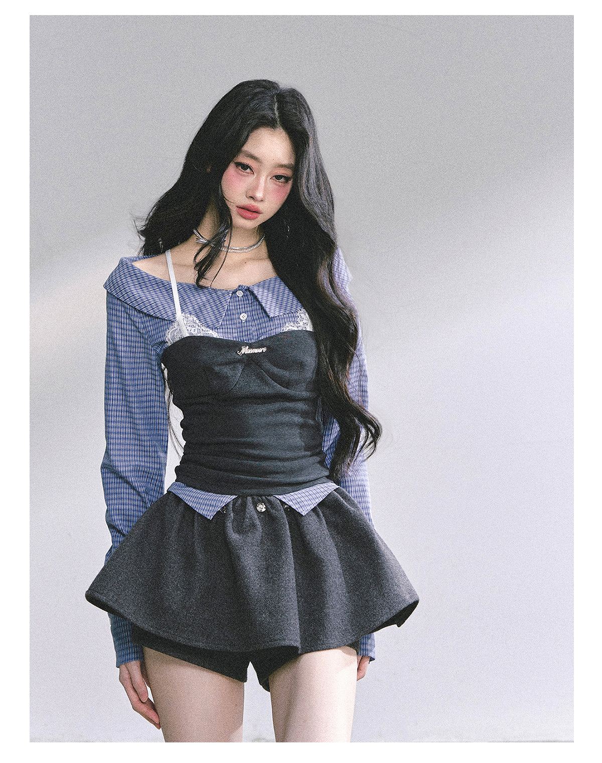 SHAOYEYAN Off-Shoulder Mock Layer Plaid Slimming Tee