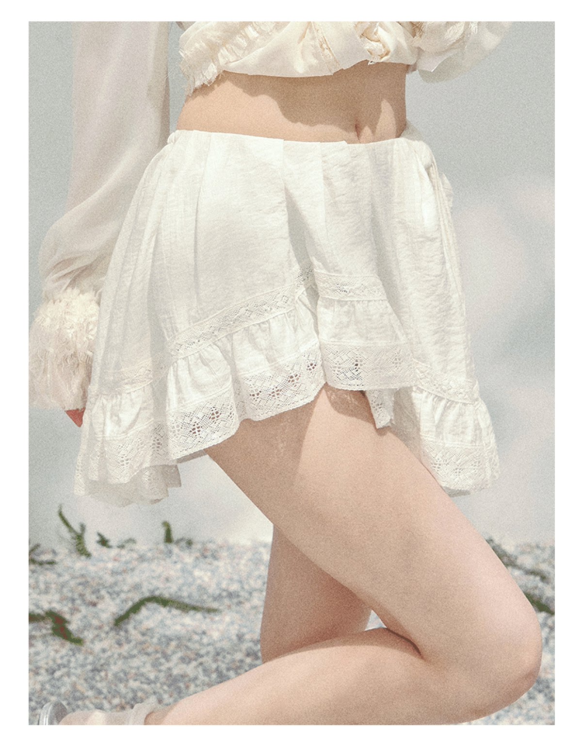 ShaoYeYan Aomalm Moonlight Ripple Asymmetric French Lace Skirt