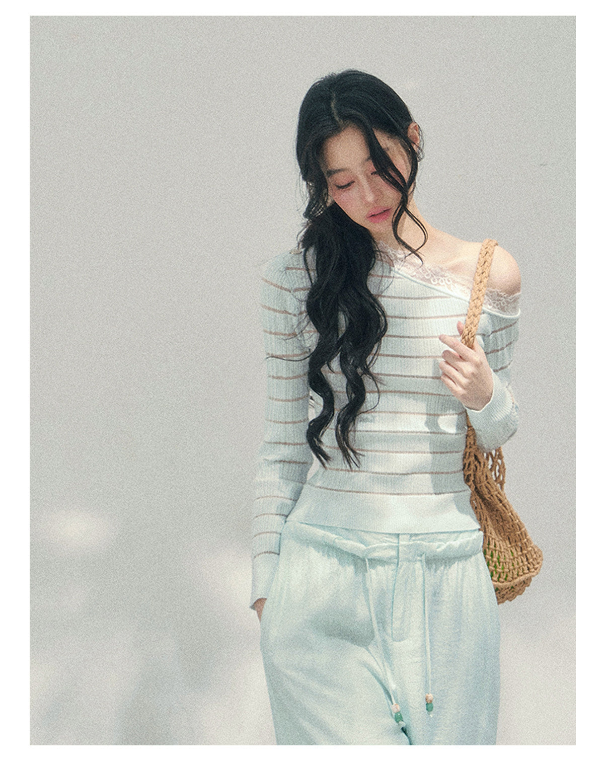 ShaoYeYan Aomalm Gentle Glance Knit Lace Top