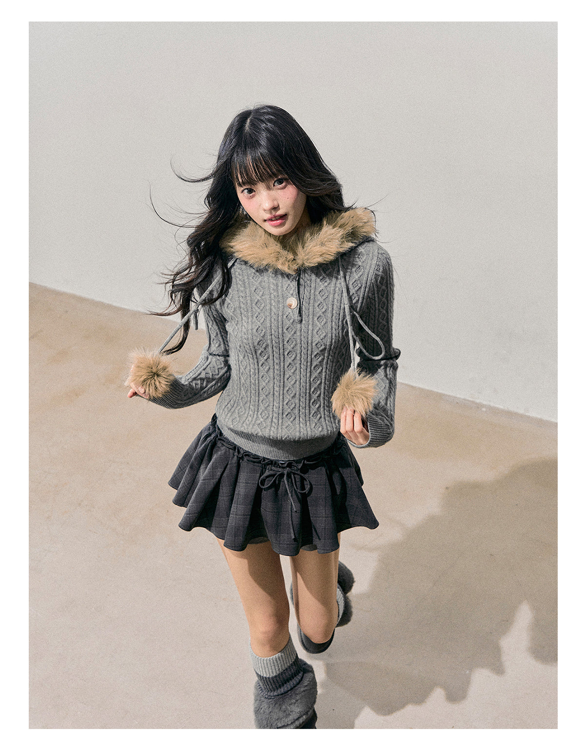 ShaoYeYan Aomalm Lingering Snow Traces Hooded Cable Knit Sweater