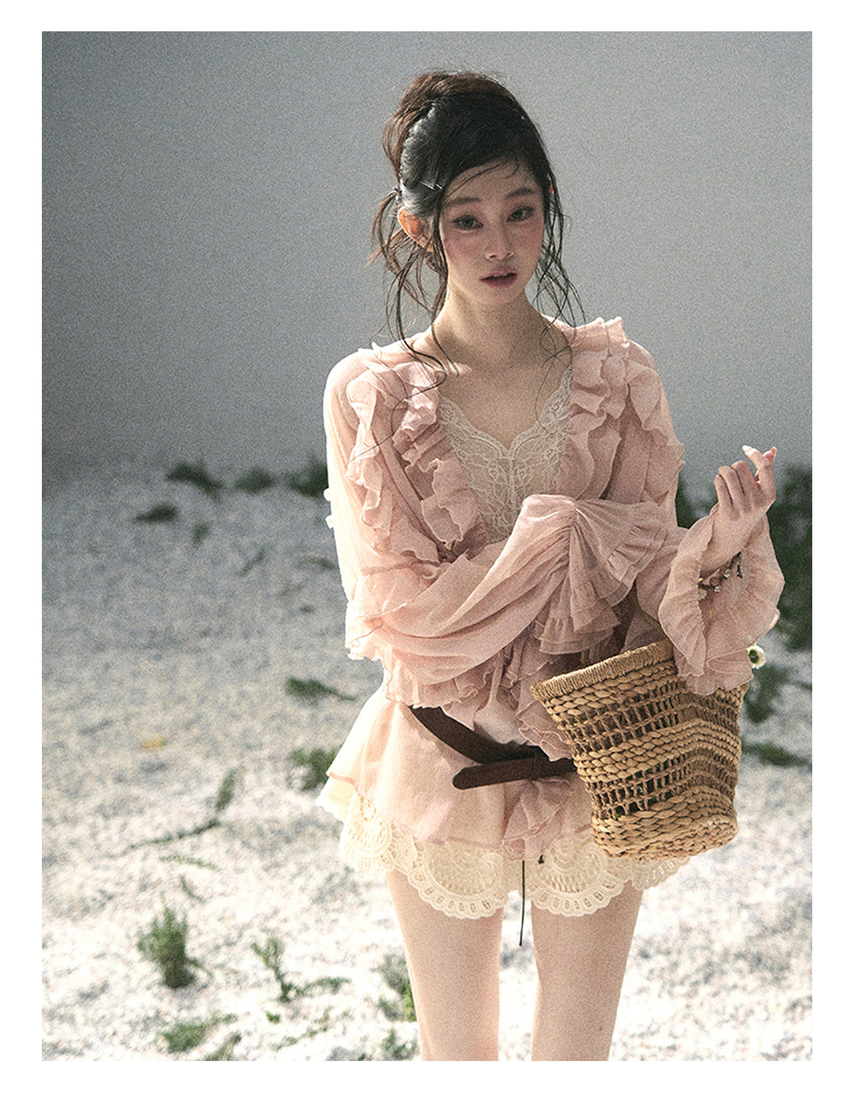 ShaoYeYan Aomalm Listening to Wind's Whisper French Ruffle Lace Blouse