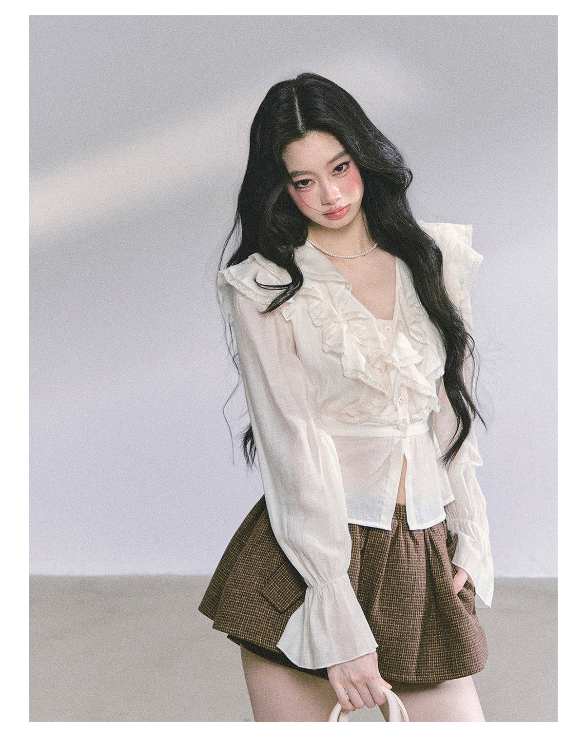 ShaoYeYan Showa Naho French V-Neck Lace Blouse