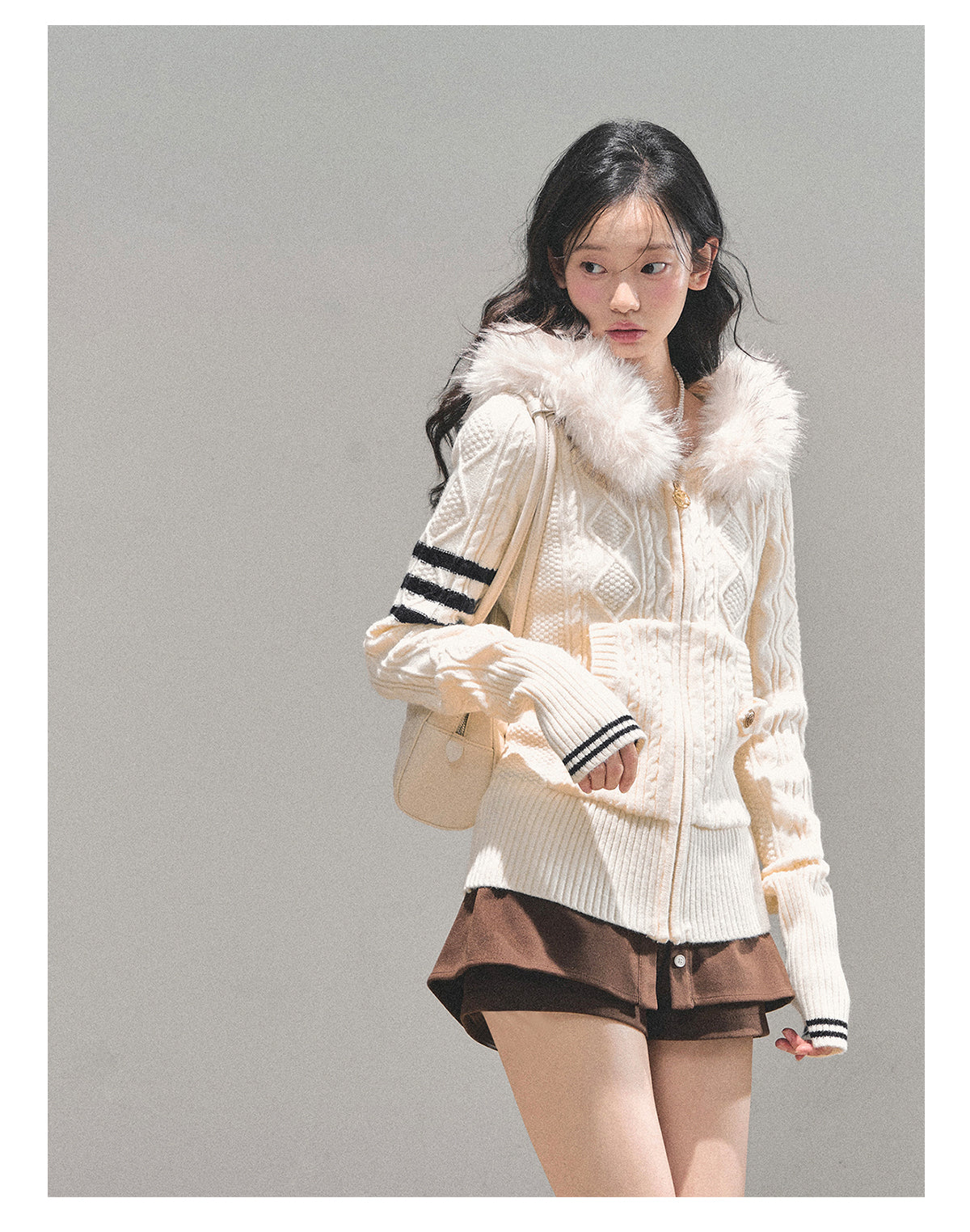 ShaoYeYan Only She Walked By Hooded Sweater