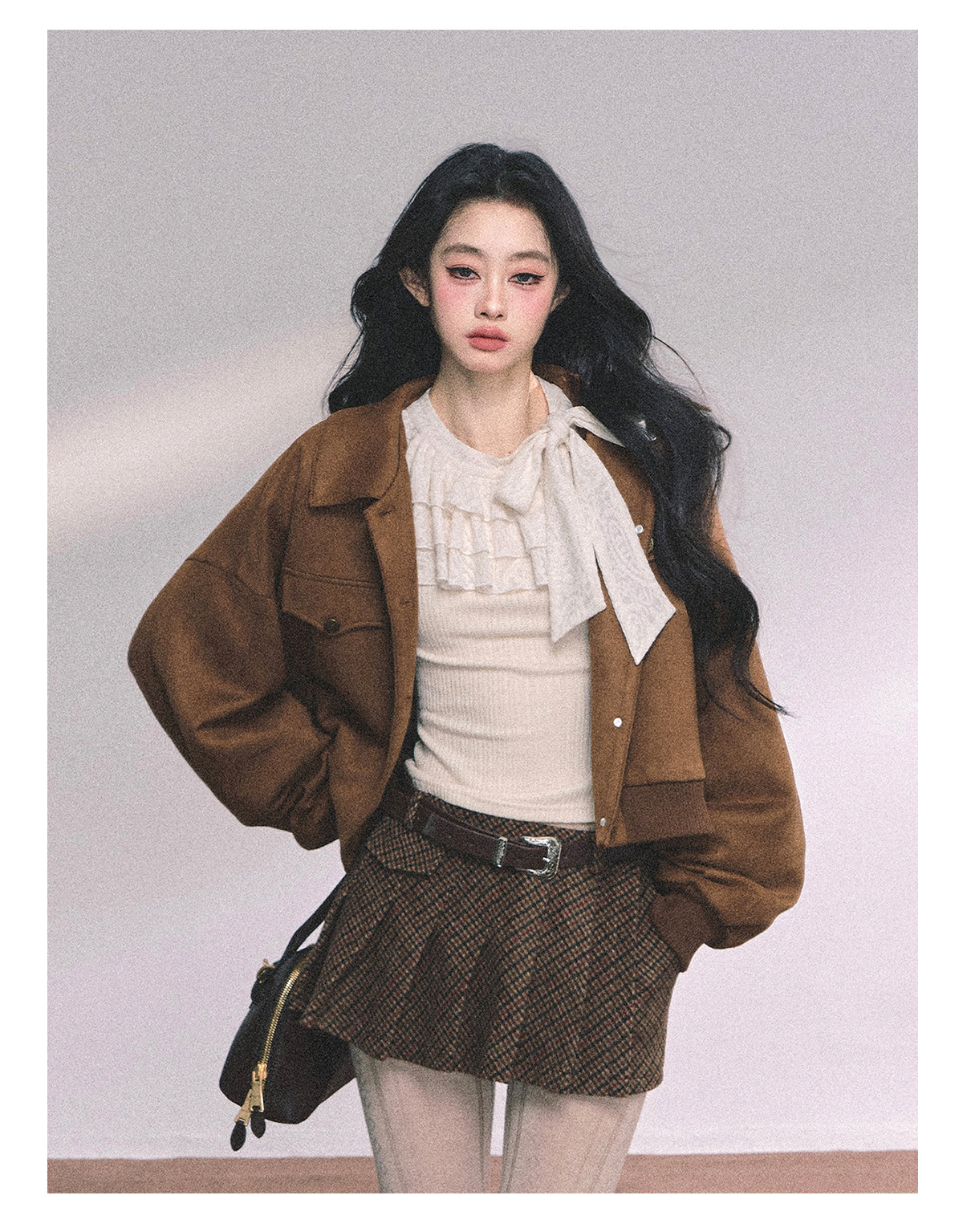 ShaoYeYan White Moonlight Fake Two-Layer French Lace Trim T-Shirt