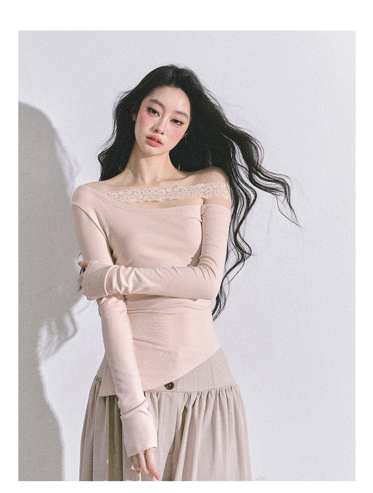 ShaoYeYan Tiny Waist Basic Long Sleeve Off-Shoulder Lace Top