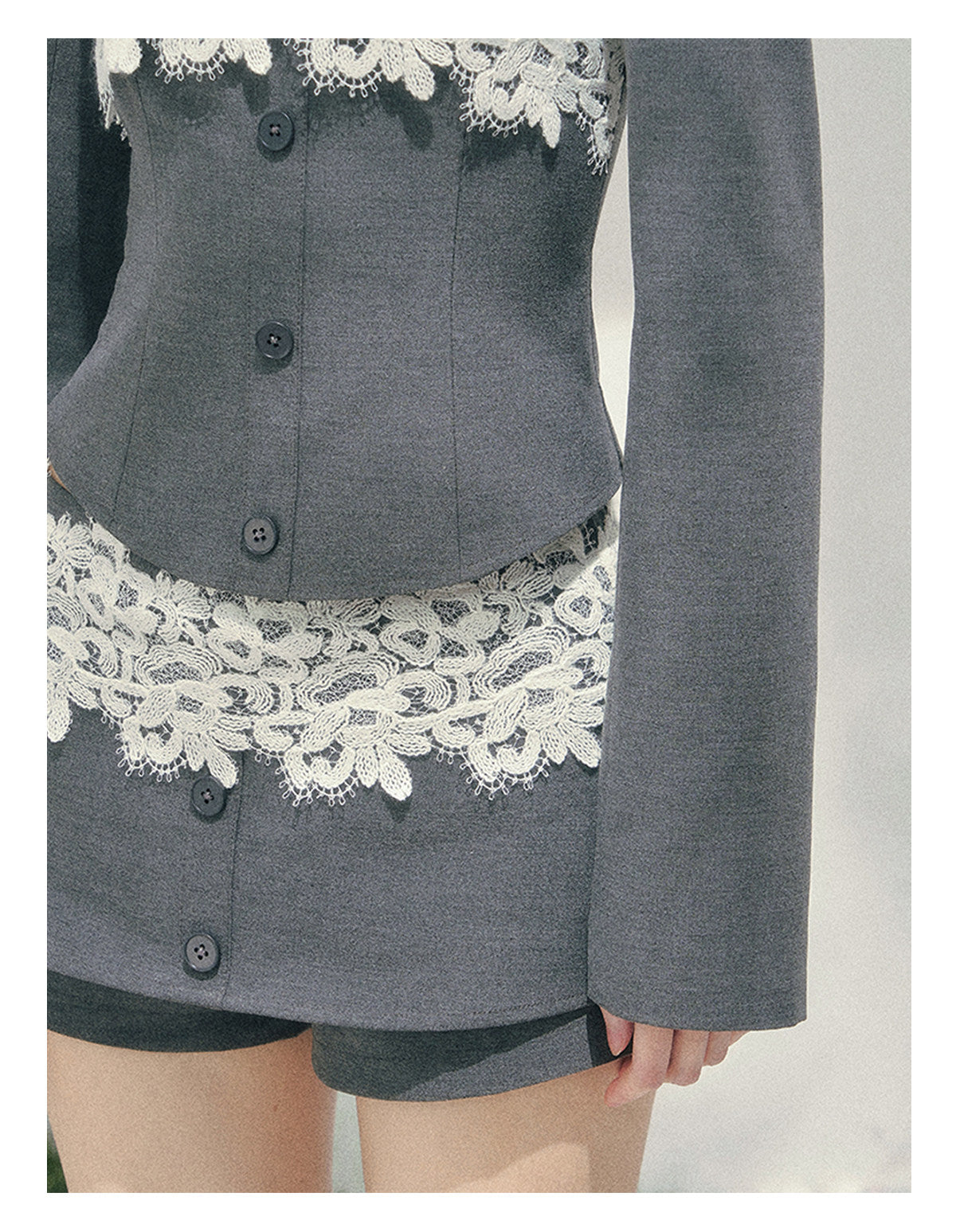 ShaoYeYan Aomalm Lace Undercurrent French Three-Piece Set
