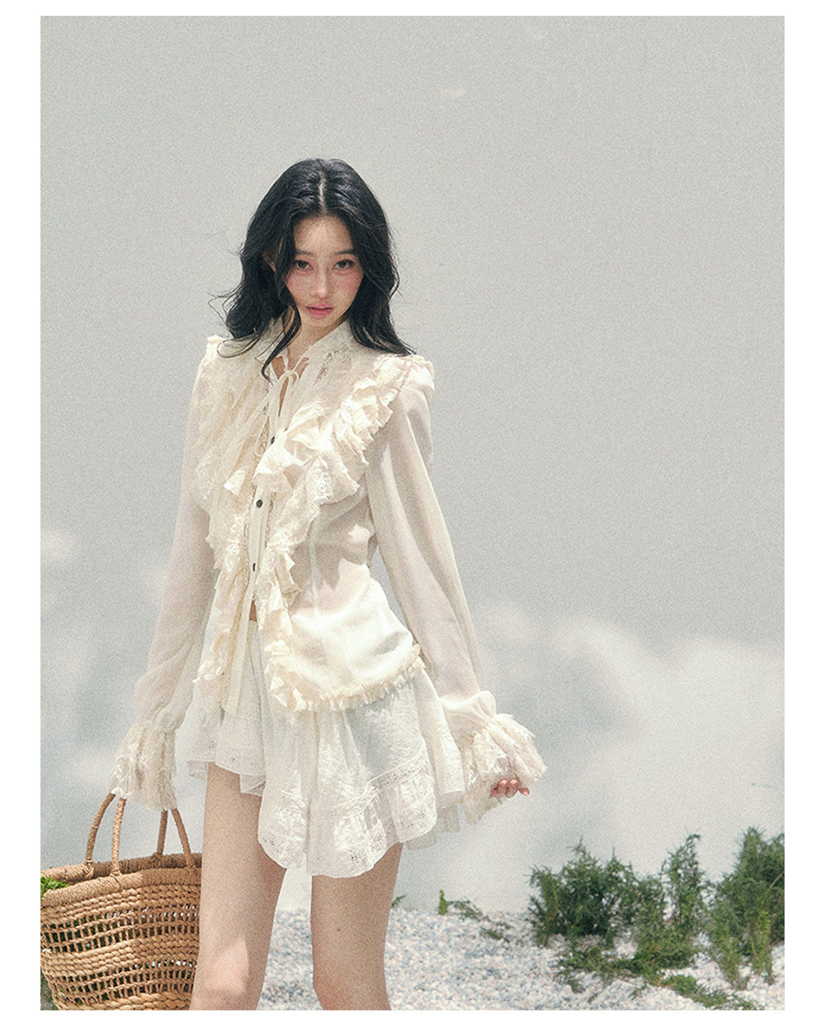 ShaoYeYan Aomalm Temperature of Memory French Court Style Ruffle Lace Blouse