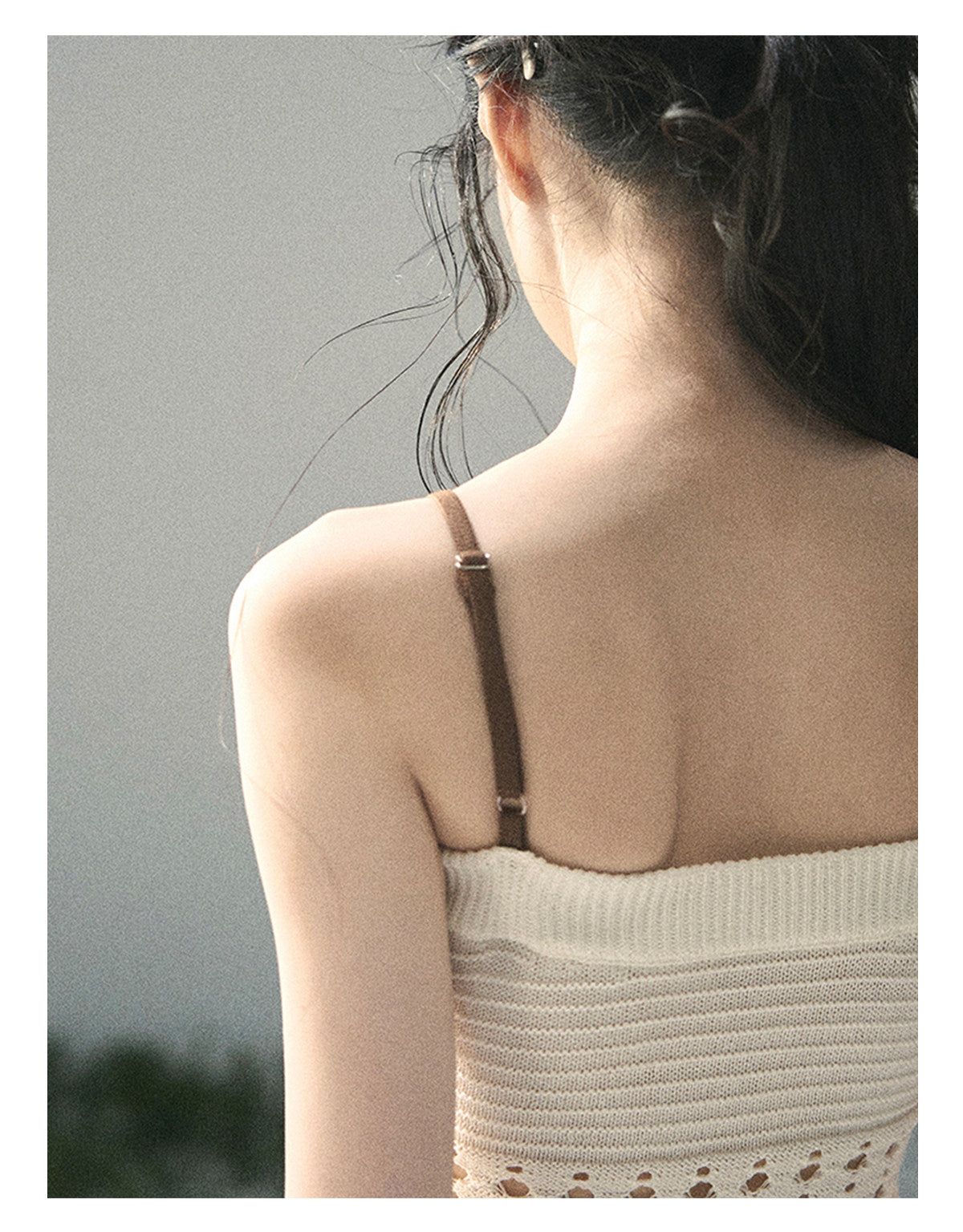 ShaoYeYan Aomalm Gap of Existence French Knit Hollow Cami