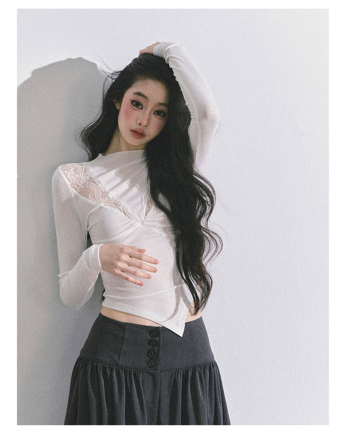 ShaoYeYan Showa Era Heiress Long Sleeve Lace Knit Crop Top