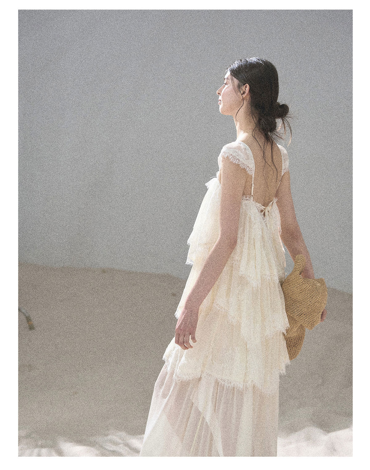 ShaoYeYan Aomalm Freedom of the Sea Breeze Asymmetric French Lace Mesh Top