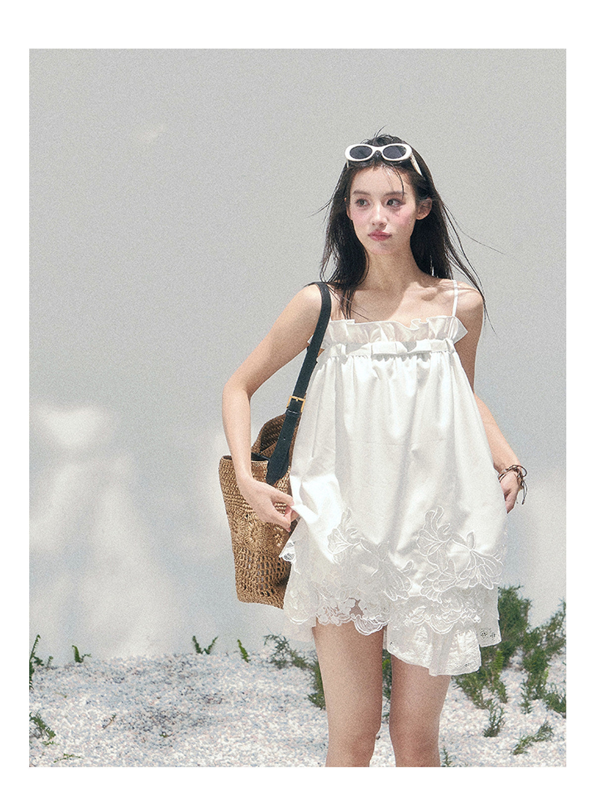 ShaoYeYan Aomalm Summer Like a Bouquet Off-Shoulder French Lace Cami
